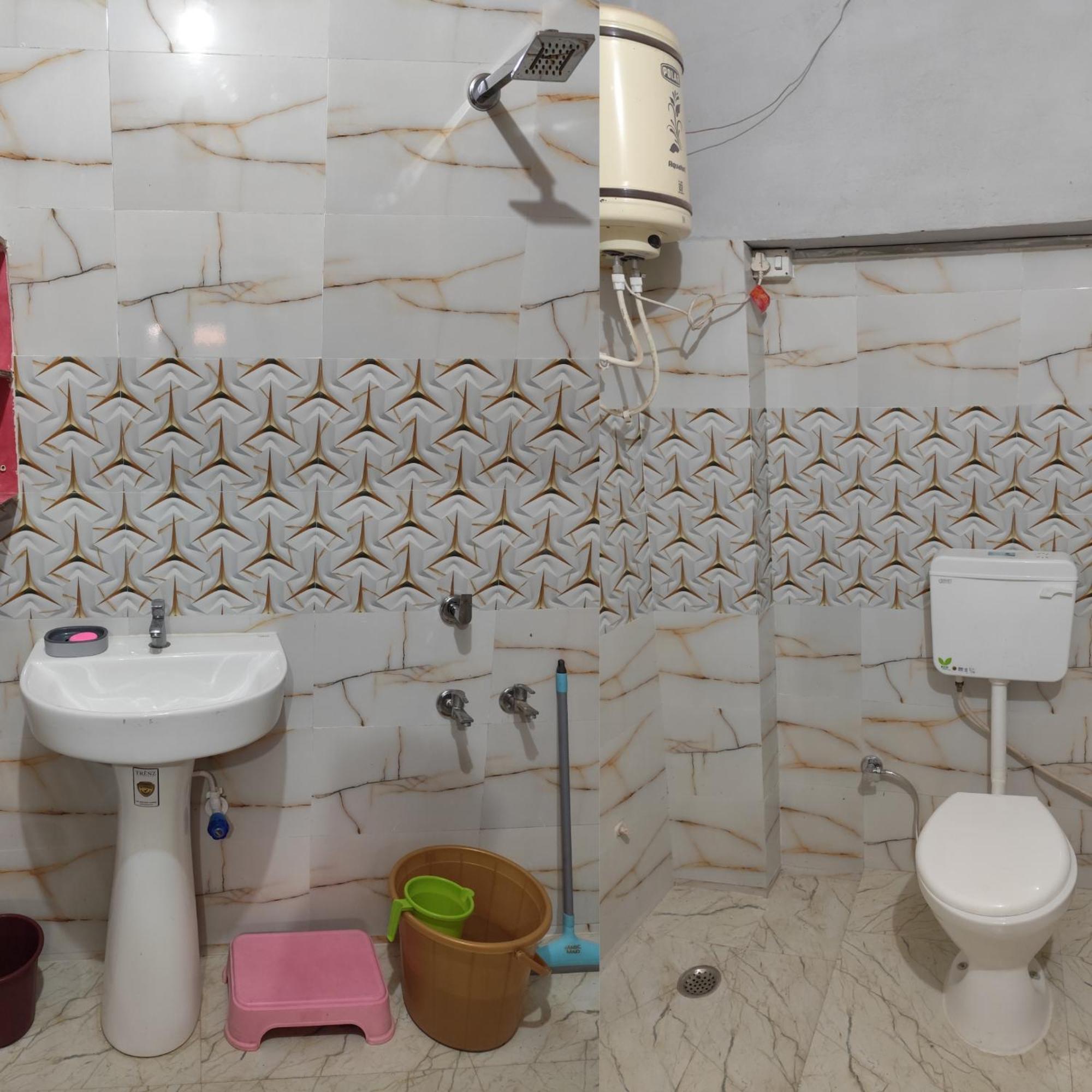 Homestay Comfort Villa Rāmpur Eksteriør billede